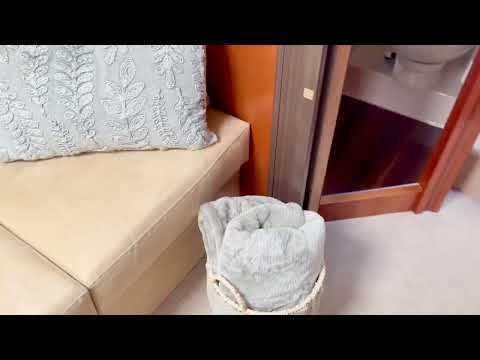 2012 Riviera 5000 Sport Yacht Yellowfin Video