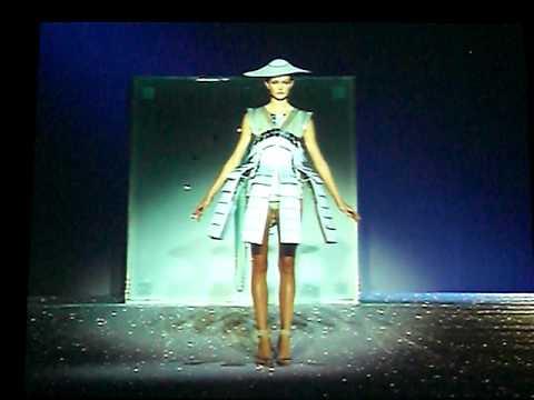 HUSSEIN CHALAYAN - FROM FASHION AND BACK , DESIGN MUSEUM