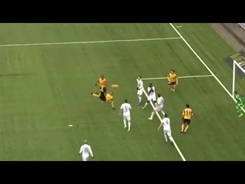 La superbe bicyclette de Guillaume Hoarau avec le BSC Young Boys !