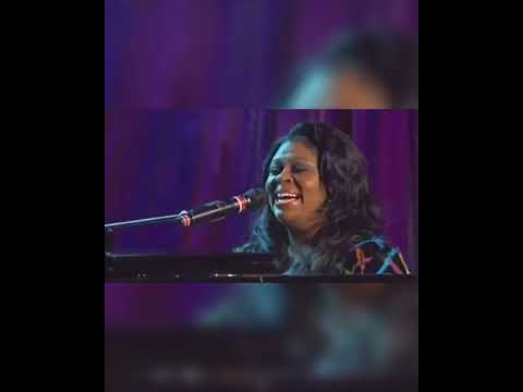 Kim Burrell Shocked Donnie Mcklurkin Singing and Playing the Piano 🎹
