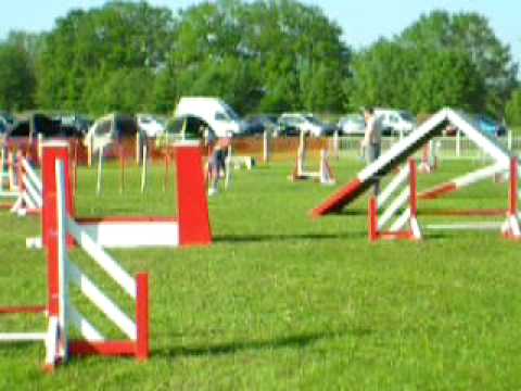 Chloé et Dakota à Ancy le franc