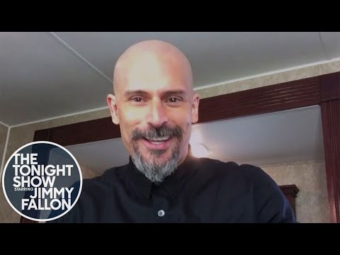 扮成摩根船長導致喬-曼格尼羅的演藝生涯。 (Dressing Up as Captain Morgan Led to Joe Manganiello's Acting Career)