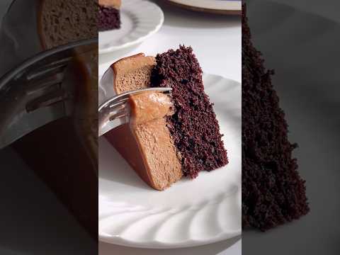 Chocolate Mousse Cake! Recipe in comments👇#chocolatcake #chocolatemousse #dessertrecipe