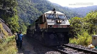 preview picture of video 'Goa Dudhsagar waterfall journey train & walk'