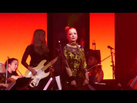 Shirley Manson & Girlschool Choir  - What Girls Are Made Of (Bootleg , Los Angeles CA 2/3/18)