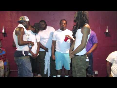 Low Cut Geno vs G Wizz