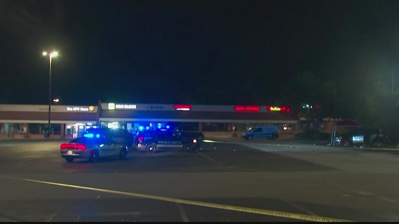 Homicide investigation underway near Douglasville Kroger, police say
