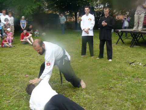 Pokaz 2013.06.23 Obrona przed ciosem