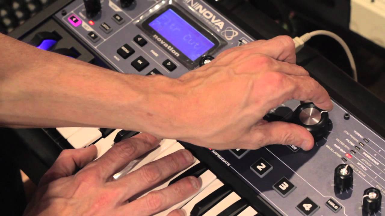 Novation MiniNova Mini Synth With Vocal Effects