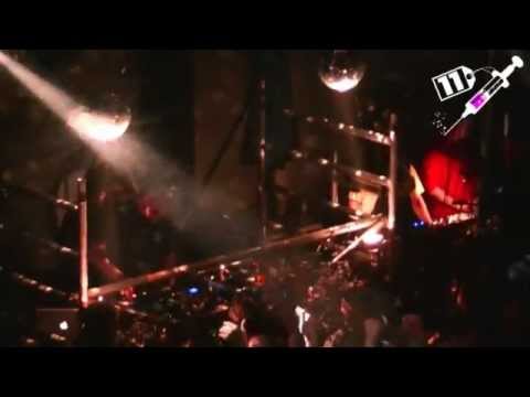 SPUIT 11 - D.A.V.E. The Drummer