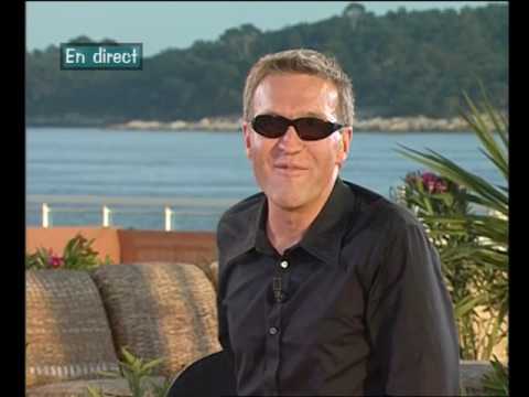 Franck Dubosc : La montée des marches à Cannes - On a tout essayé - 20/05/2002