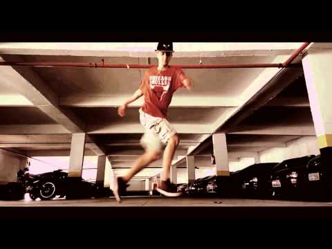 Gustavo Henrike ‹ Walk the Moon. › Razzor ©