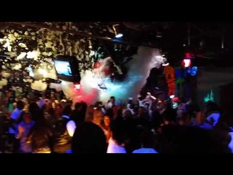 download lagu mp3 mp4 Funky Town Kcmo, download lagu Funky Town Kcmo gratis, unduh video klip Funky Town Kcmo
