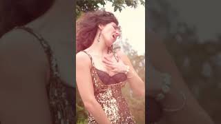 Escucha &quot;La Reina&quot; en Spotify ❤️