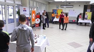 Veliki rade a mali se slade