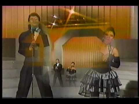 Dueto Jade "Y es que te amo" - Noche de Valores. R. Velasco