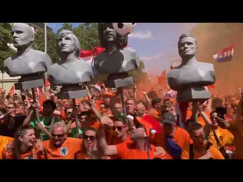 Holland-Fanmarsch (nach links nach rechts) in Berlin/EM 2024