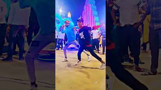 Download lagu public ke bich tabla song #khesarilalyadav #bhojpuri #trending #viral #public #dance #video mp3