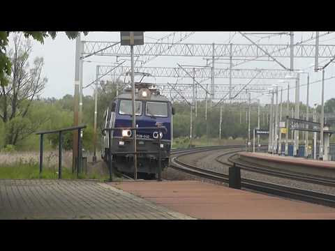 Skowarcz | EP09-040 z pociągiem IC Heweliusz | 2x RP1