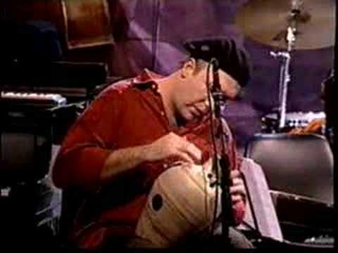 Renato Martins playing UDU DRUM at "INSTRUMENTAL SESC BRASIL"