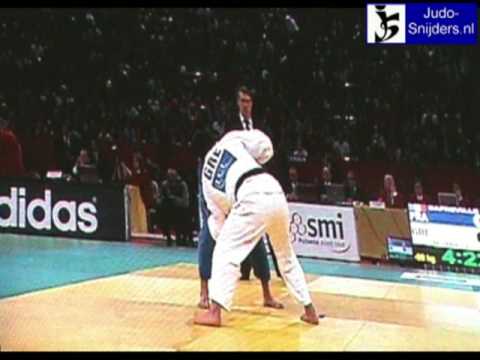Judo 2009 Paris: Dafreville (FRA) - Iliadis (GRE) [-90kg].