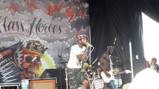 GYM CLASS HEROES &quot; BLINDED BY THE SUN &quot; HD LIVE FROM ST. LOUIS WARPED TOUR 08/03/11