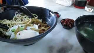 preview picture of video 'Restoran Super Kitchen Chilly Pan Mee, Kepong'