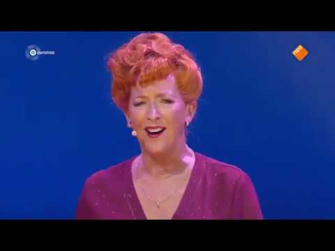 Annie M G  in Carré