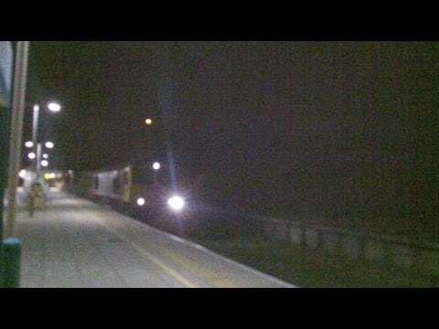 Prestatyn 20.9.2014 - Freightliner 66614 on engineers train