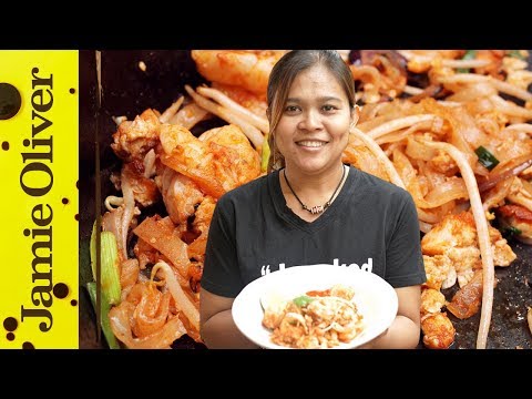 How to Make Classic Pad Thai | Cooking with Poo
