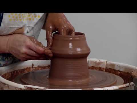 3 Expert Tips for Throwing Large | MARTINA LANTIN