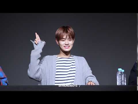 170903 Wanna One Hi-Touch --- Daehwi dancing to Sunmi's Gashina