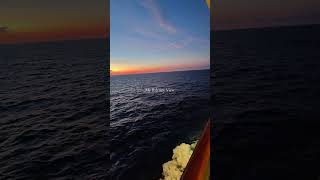 In crociera prendo la cabina interna tanto ci vado solo a dormire 🤣 #crociera #msccrociere #costa