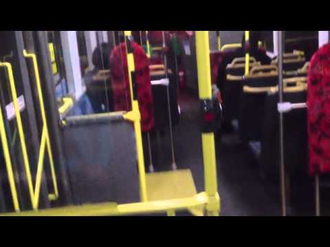 シドニー バス車内 In the CityRail bus
