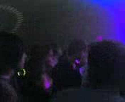 John Askew  Live in Doha 5-4-2007 (7)