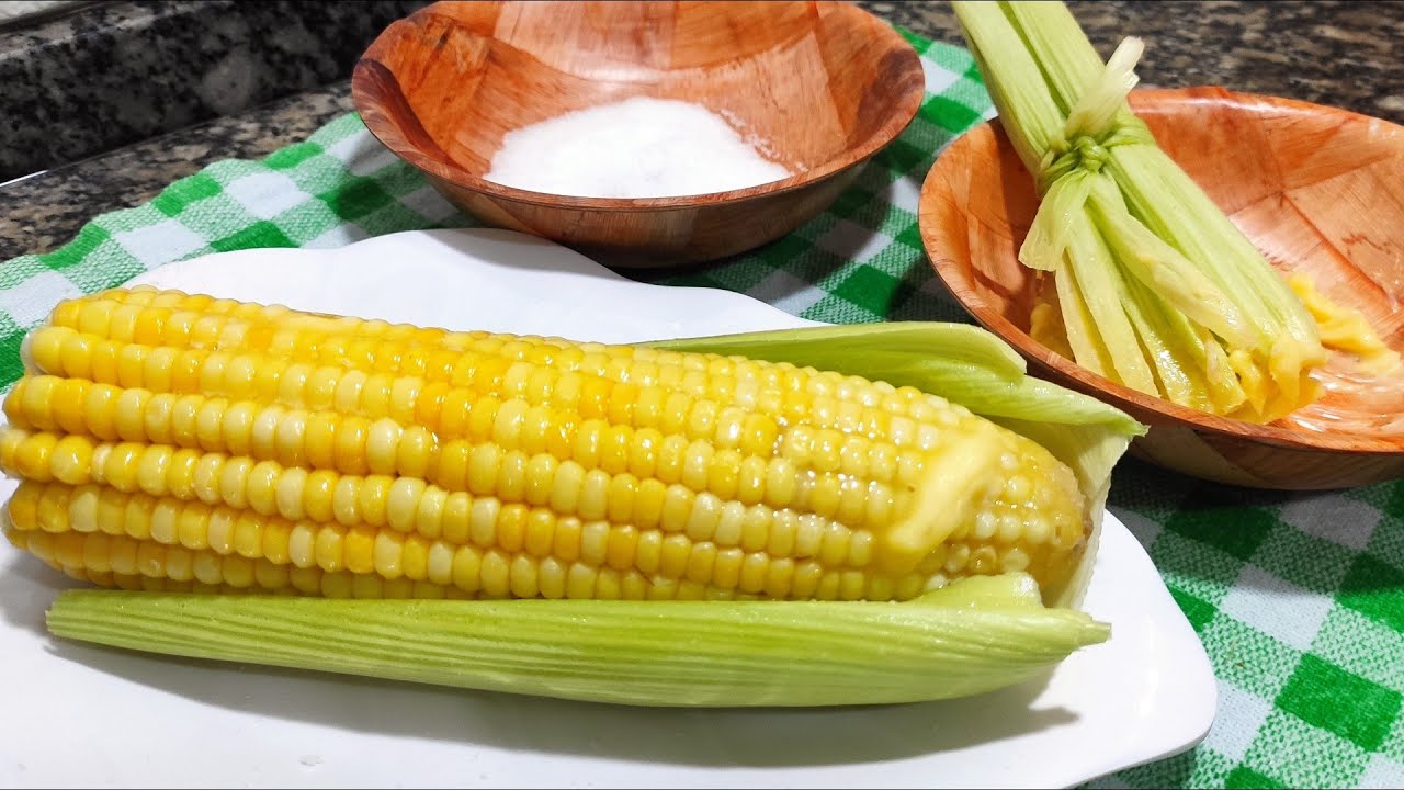Watch Now O segredo do milho cozido de rua feito em casa em 8 min!Como fazer vassourinha p/o sal e a manteiga! O segredo do milho cozido de rua feito em casa em 8 min!Como fazer vassourinha p/o sal e a manteiga!