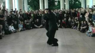 Julio Balmaceda y Corina de la Rosa with Gregory "Grisha" Nisnevich (Guitar). Milongue del Ayer.