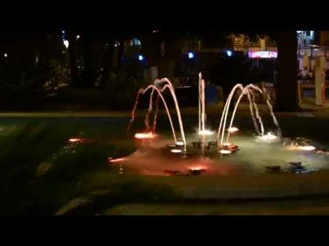 Nikon D5200/Nikkor 35mm f/1.8G Low light video test