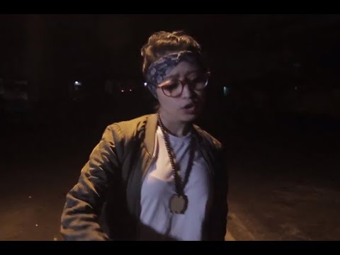 Diztroya - Holla Famz ( Official Music Video )