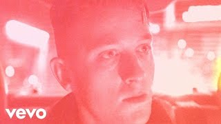 The Amazing Snakeheads - Here It Comes Again (Official Video)