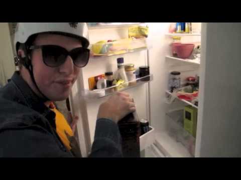 Bo hos Bosse - Del 3. (spion)Bosse på Festhumör!