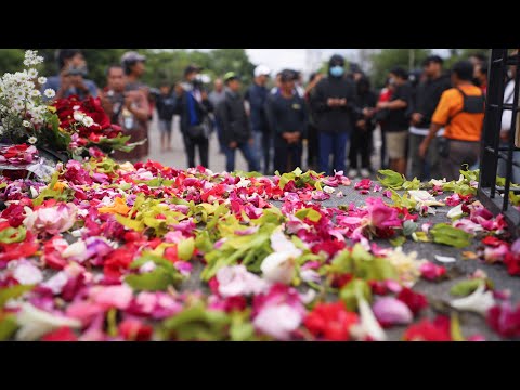 Trauer nach Massenpanik in Indonesien – Arema-Präsident bittet um Entschuldigung