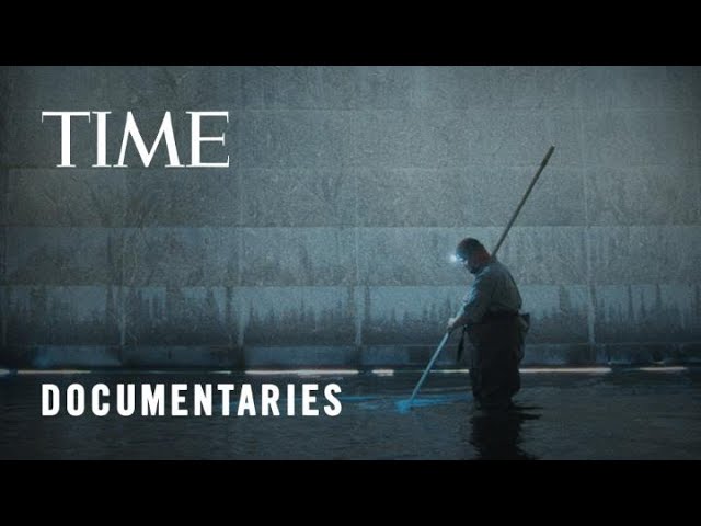 The Pool Cleaner: Cleaning the Reflecting Pools at the 9/11 Memorial Honors a Painful History | TIME