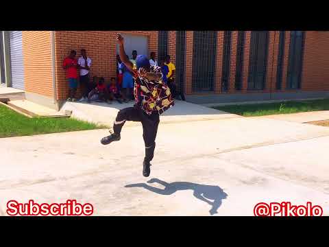 NQOBILE’  FT Nadia Rose & Dance God Lloyd -Look At Her