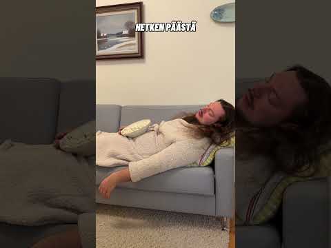 KUN ÄITI JA ISÄ KATTOO LEFFAN