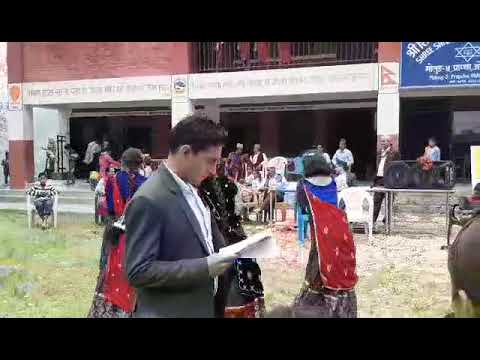 कार्यक्रममा विद्यार्थीहरुवाट मनोरञ्जन प्रदान गरिदै । 