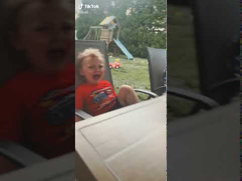 Somebody come get her she's dancing like a....*crying* striiiipperrrrr