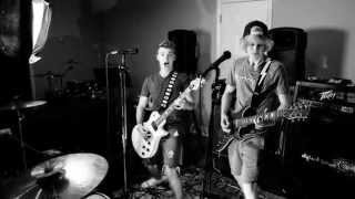 Palm Trees &amp; Power Lines- Over It (Lyric Video)