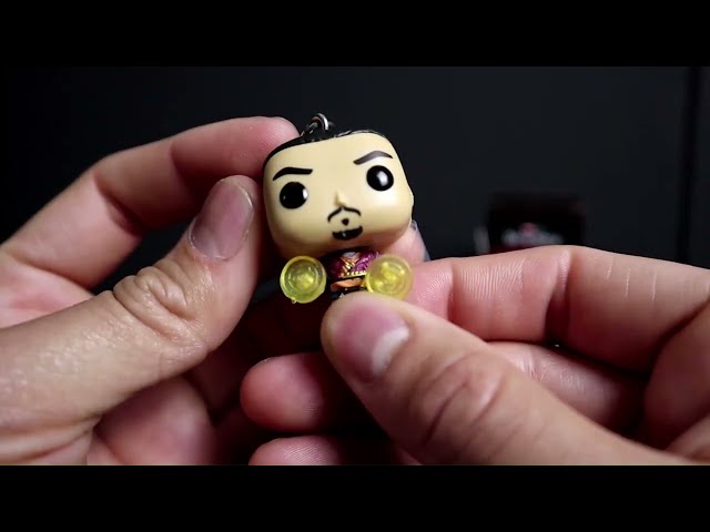 Vídeo relacionado con Funko Pop! Keychain Marvel: - Scarlet Witch - Doctor Strange - Minifigura de Vinilo Coleccionable Llavero Original - Relleno de Calcetines - Idea de Regalo- Mercancia Oficial - Movies Fans
