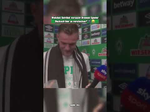 Welches Getränk hat Bremens Ducksch in der Hand?😂